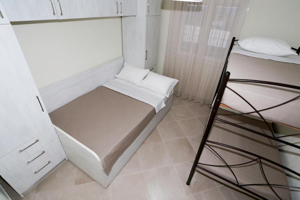 Villa Liana , Private Villa With Pool And Garden Vergia Bagian luar foto